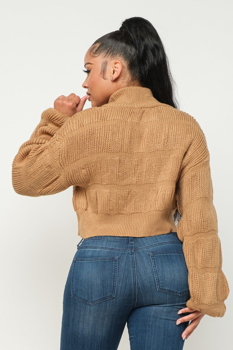 MICHELIN SWEATER TOP w/ FRONT ZIPPER